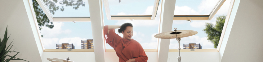 Ülahingedega kahesüsteemsed katuseaknad - FAKRO